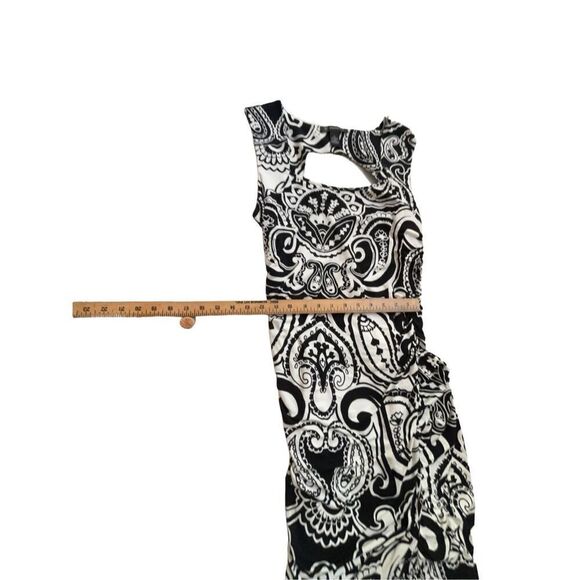 International concepts white  and black body con dress with keyhole  Size 10 - Picture 14 of 14